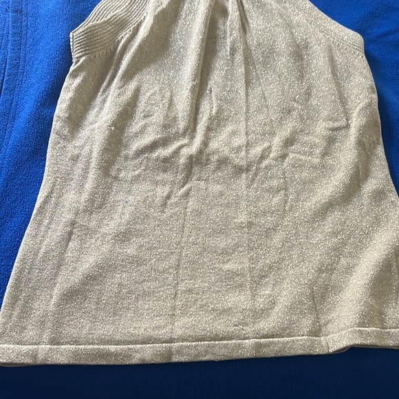 White House Black Market Gold Top Size S NWT - Picture 3 of 7